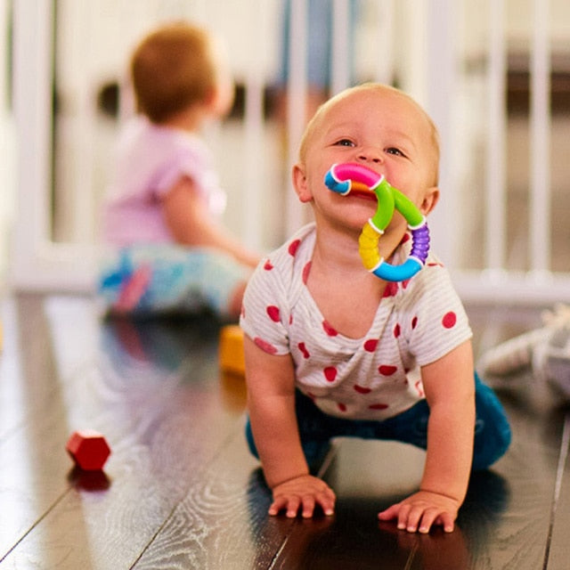 Twisty Figure-8 Teether Toy